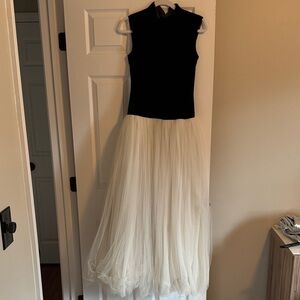 Vintage Vera Wang Black and Cream Gown